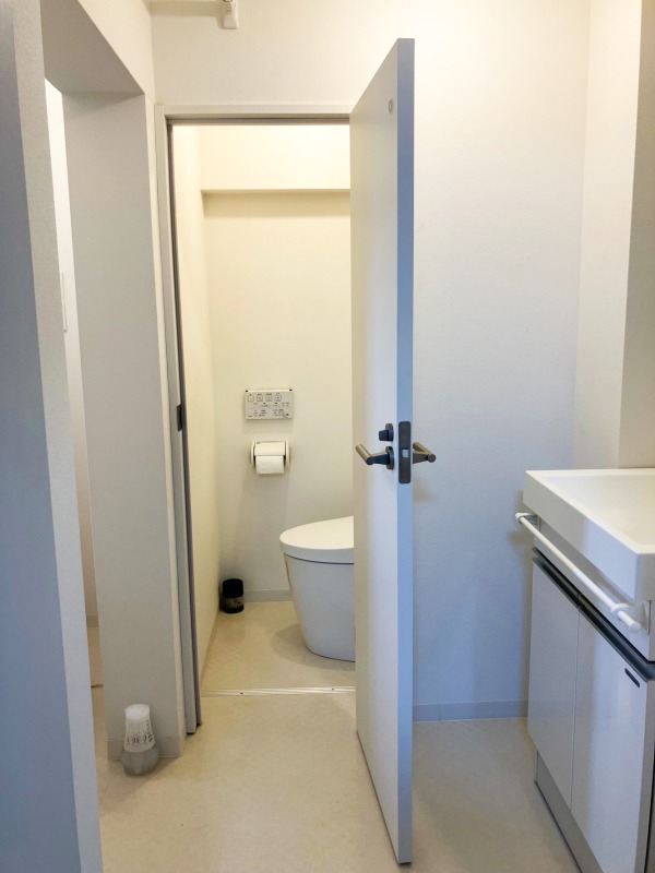 【大田区】トイレドア取付リフォームの施工後