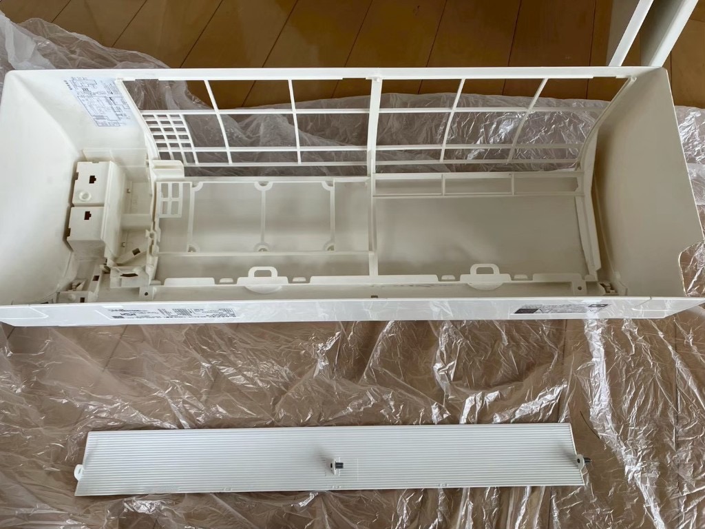 【マンション】エアコン分解洗浄・日立 白くまくん(STAINLESS CLEAN)のお掃除部品まで徹底洗浄の施工後写真2