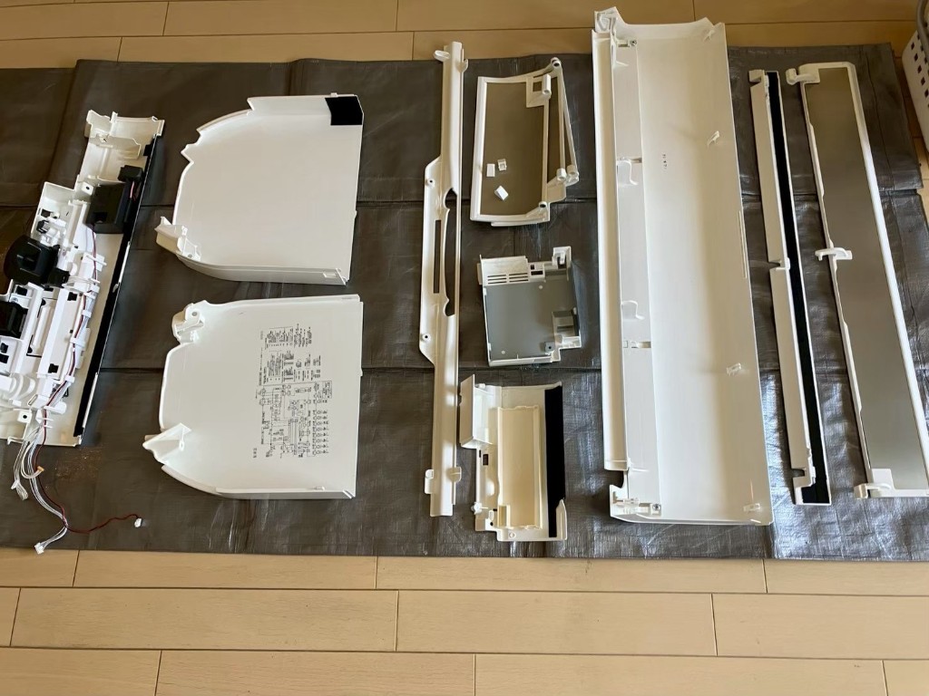 【マンション】エアコン分解洗浄・日立 白くまくん(PREMIUM CLEAN)の内部汚れを徹底除去の施工後写真9