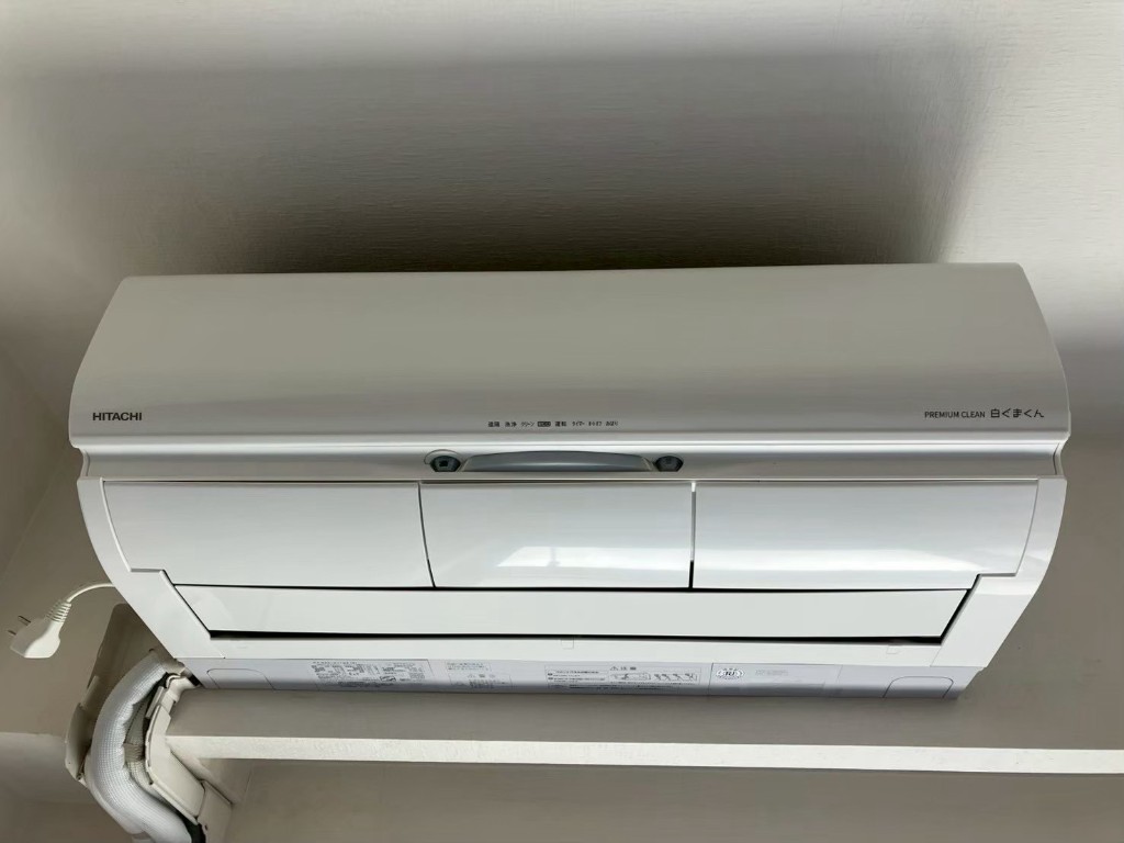 【マンション】エアコン分解洗浄・日立 白くまくん(PREMIUM CLEAN)の内部汚れを徹底除去の施工後写真2