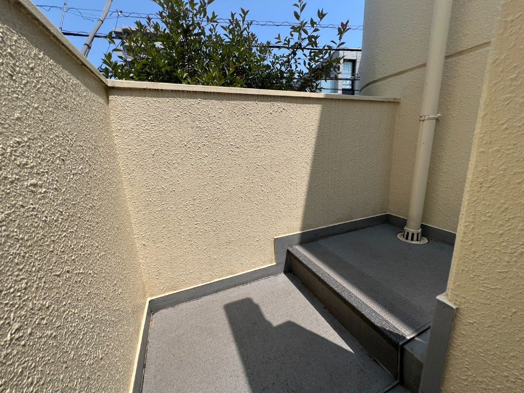 【大田区北千束】一棟マンションの壁面高圧洗浄の施工後