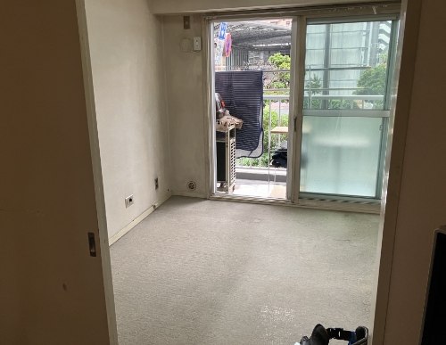 毎日をワクワクさせてくれるフロアタイルの施工前